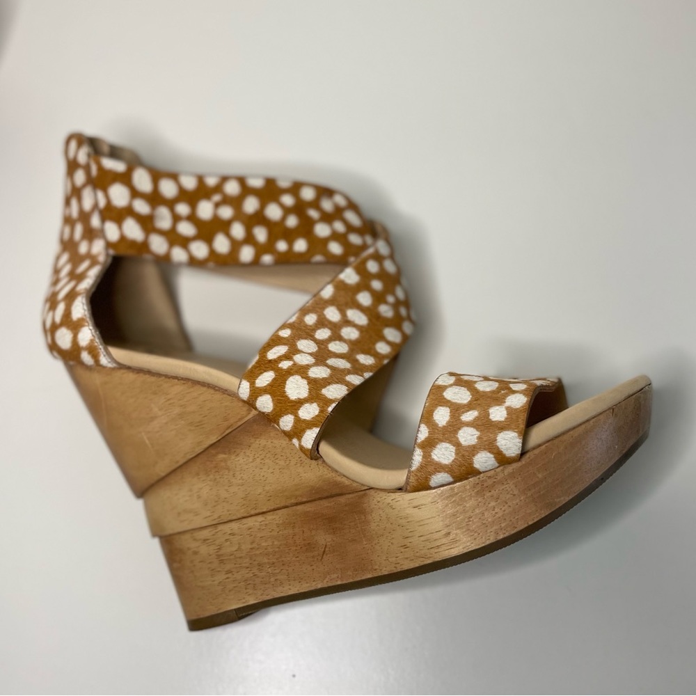 DIANE VonFURSTENBERG DVF Wooden Wedge